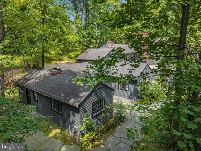 592 PROVINCE LINE RD, Hopewell, NJ 08525