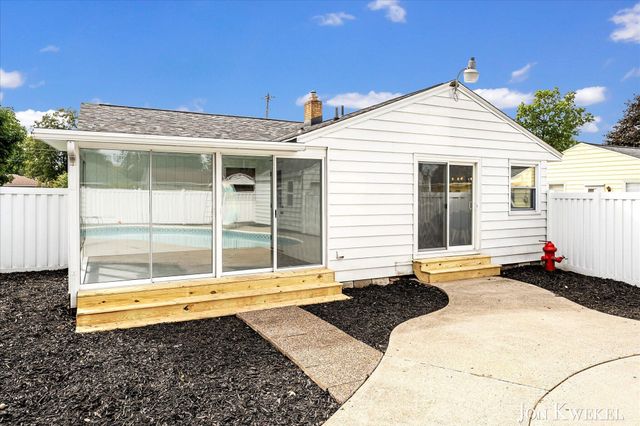 1133 32nd Street Sw, City Of Wyoming, MI 49509