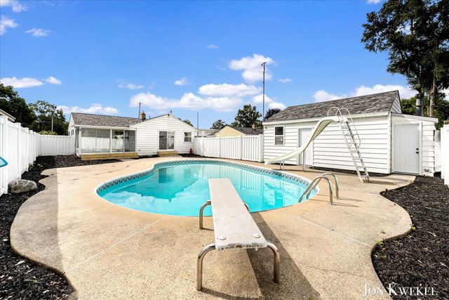 1133 32nd Street Sw, City Of Wyoming, MI 49509