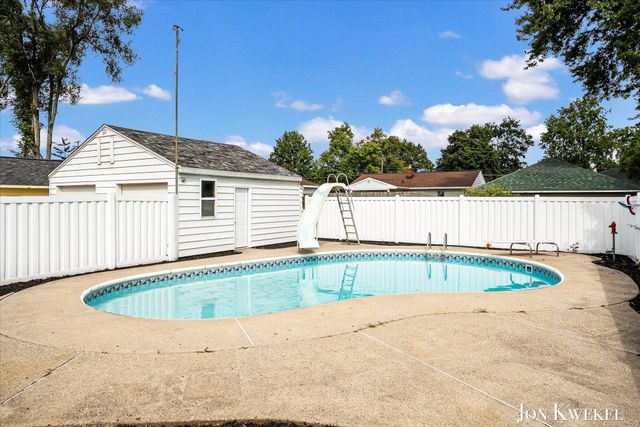 1133 32nd Street Sw, City Of Wyoming, MI 49509