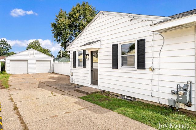 1133 32nd Street Sw, City Of Wyoming, MI 49509