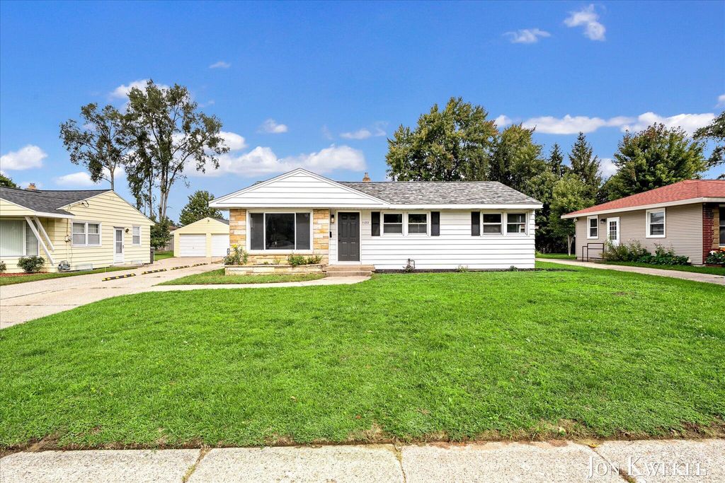 1133 32nd Street Sw, City Of Wyoming, MI 49509
