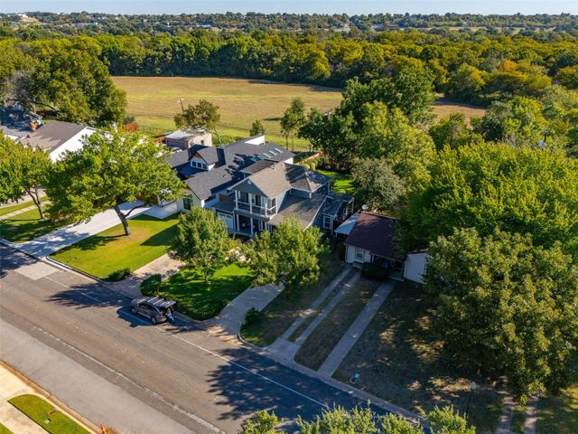 708 N Bailey Avenue, Fort Worth, TX 76107