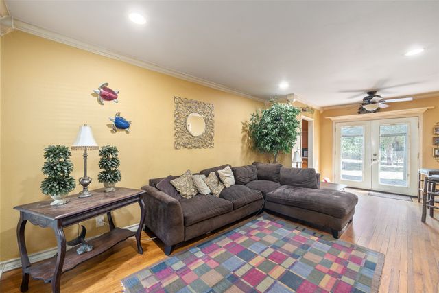 708 N Bailey Avenue, Fort Worth, TX 76107