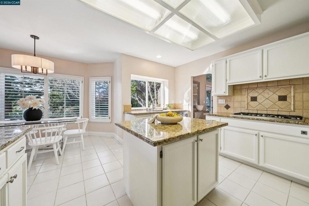 Image 12 of property listing at 3840 3840 Cottonwood Dr, Danville, CA 94506