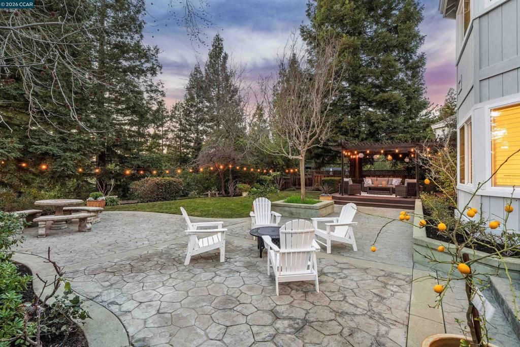 Image 49 of property listing at 3840 3840 Cottonwood Dr, Danville, CA 94506