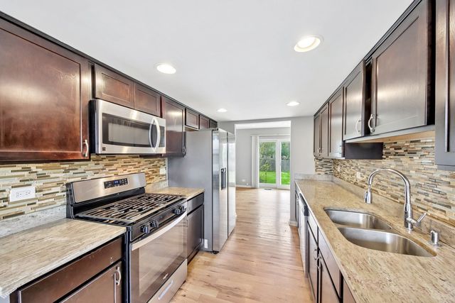 641 Sundance Drive, Bolingbrook, IL 60440