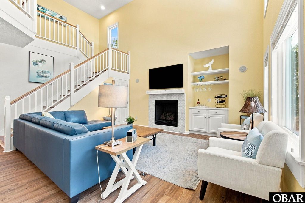 Image 13 of property listing at 547 Magnolia Court, Corolla, NC 27927