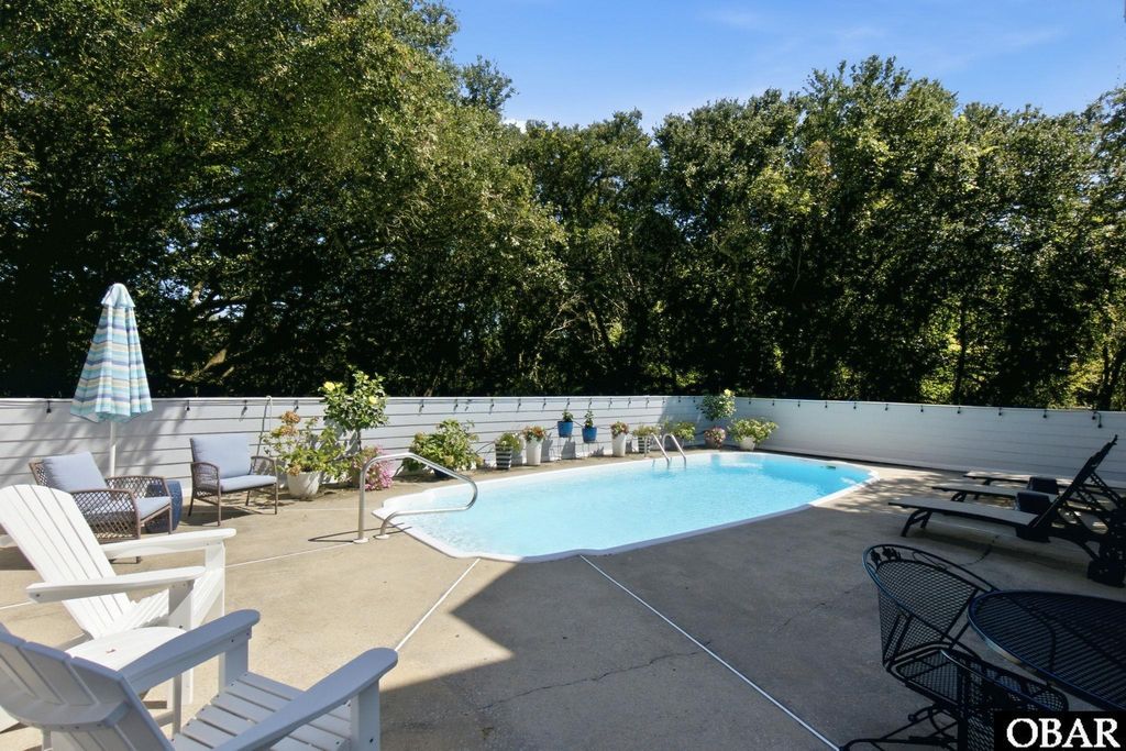 Image 22 of property listing at 547 Magnolia Court, Corolla, NC 27927