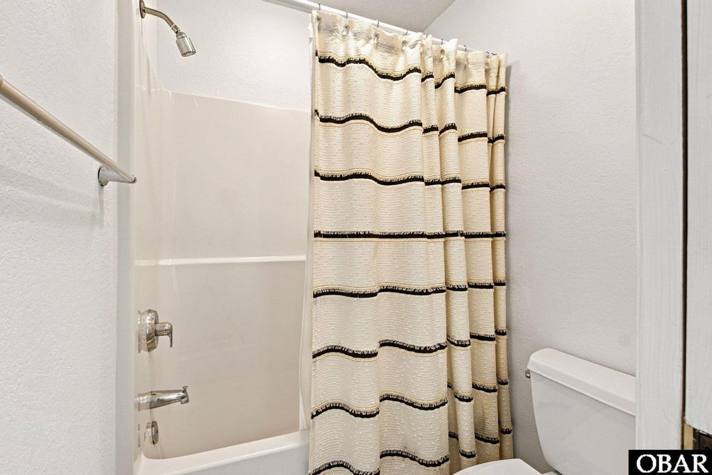 Image 36 of property listing at 547 Magnolia Court, Corolla, NC 27927