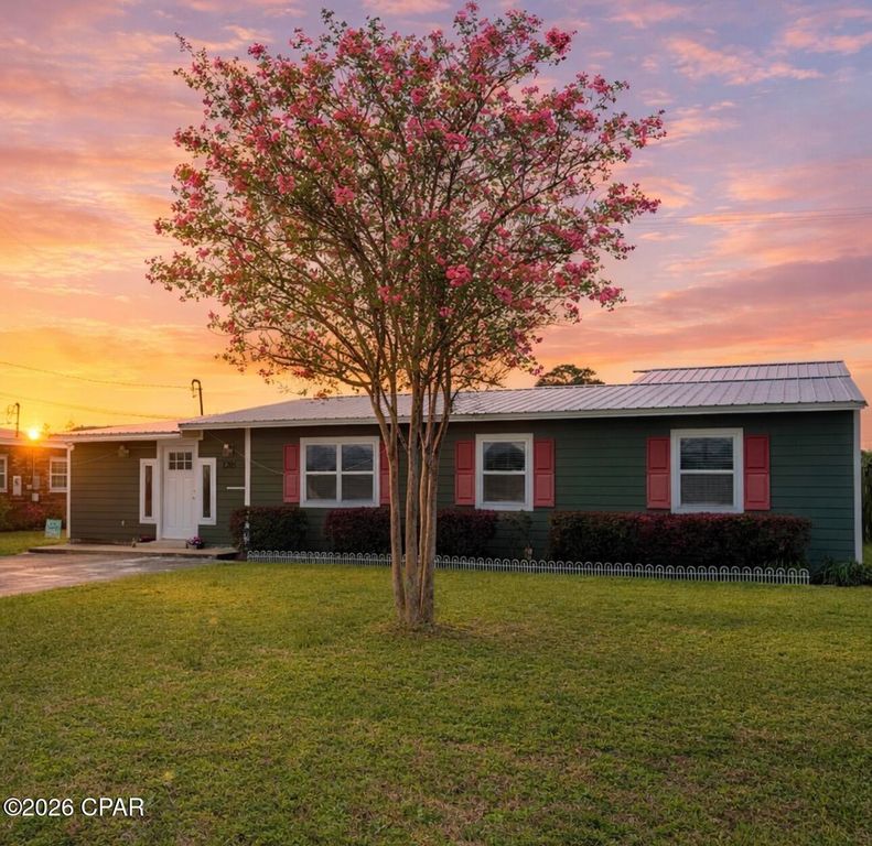 1205 Brenau Terrace, Panama City, FL 32405