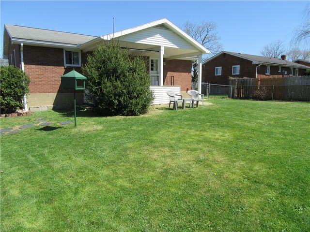 132 Westpoint Drive, Hempfield Twp, PA 15601