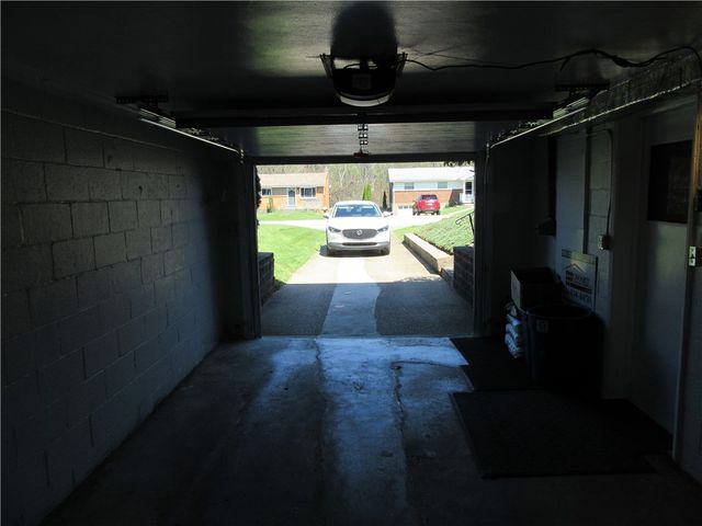 132 Westpoint Drive, Hempfield Twp, PA 15601