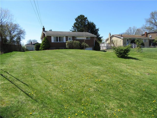 132 Westpoint Drive, Hempfield Twp, PA 15601