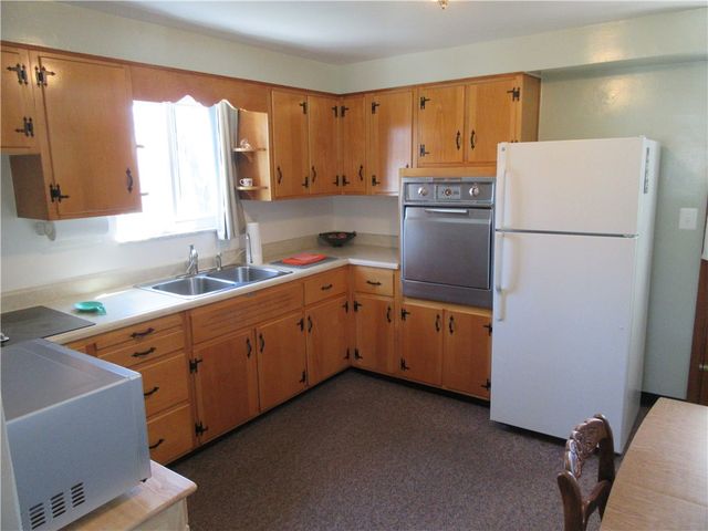 132 Westpoint Drive, Hempfield Twp, PA 15601