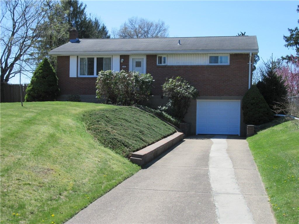 132 Westpoint Drive, Hempfield Twp, PA 15601