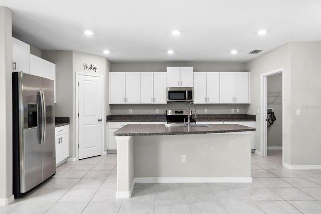 7217 RONNIE GARDENS COURT, Tampa, FL 33619