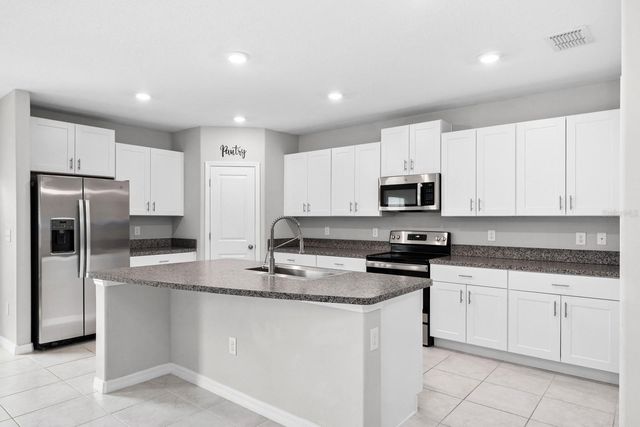 7217 RONNIE GARDENS COURT, Tampa, FL 33619