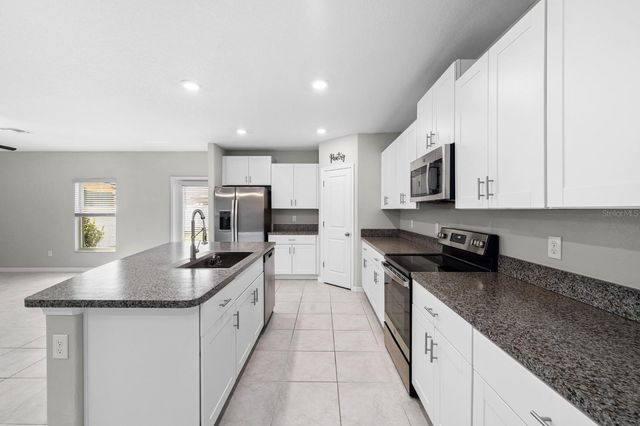 7217 RONNIE GARDENS COURT, Tampa, FL 33619