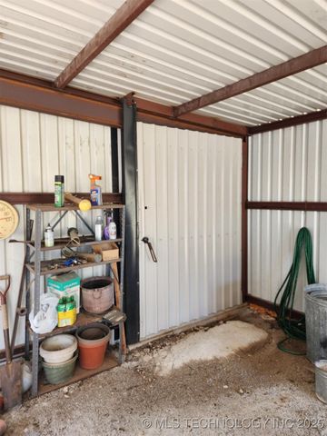 101 S 7th Street, Madill, OK 73446