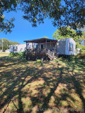 101 S 7th Street, Madill, OK 73446