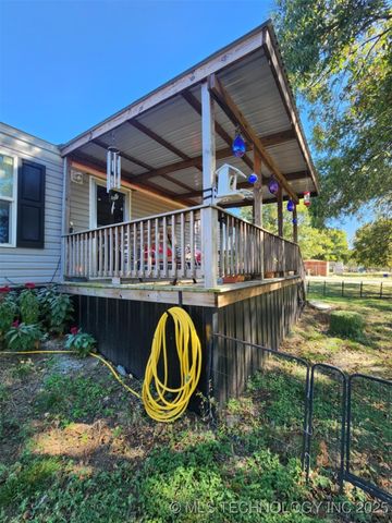 101 S 7th Street, Madill, OK 73446