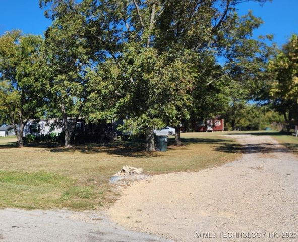 101 S 7th Street, Madill, OK 73446