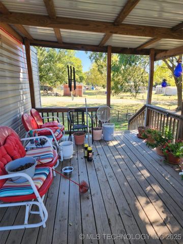 101 S 7th Street, Madill, OK 73446