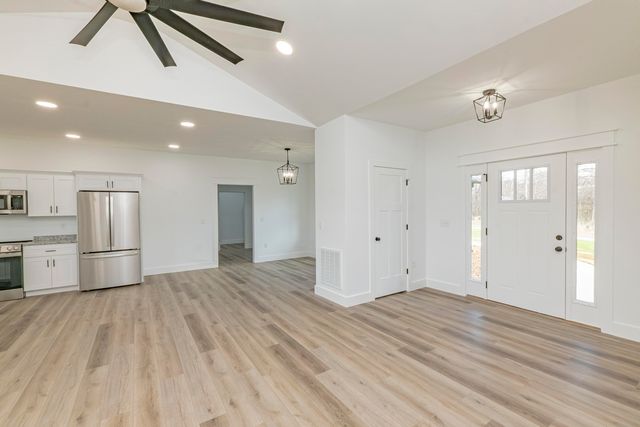 1941 S Shepola Road, Nancy, KY 42544