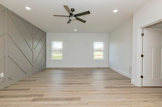 1941 S Shepola Road, Nancy, KY 42544