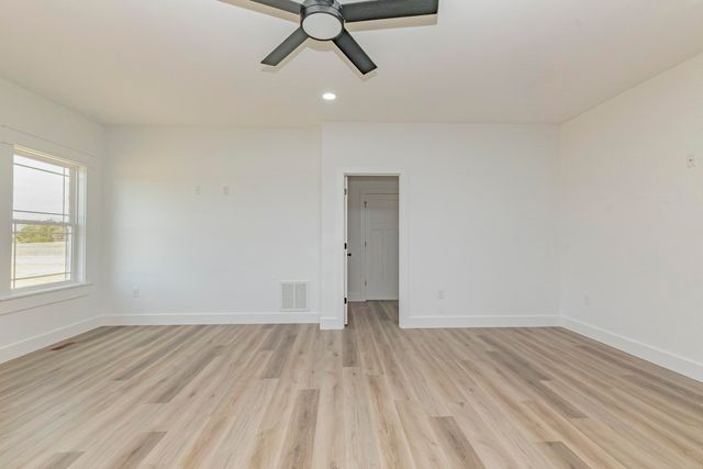 1941 S Shepola Road, Nancy, KY 42544