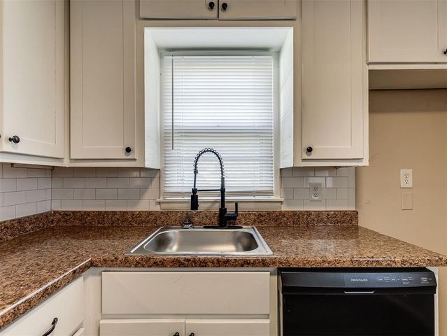 223 E Jacobs Drive, Midwest City, OK 73110