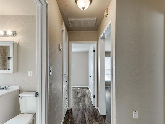 223 E Jacobs Drive, Midwest City, OK 73110