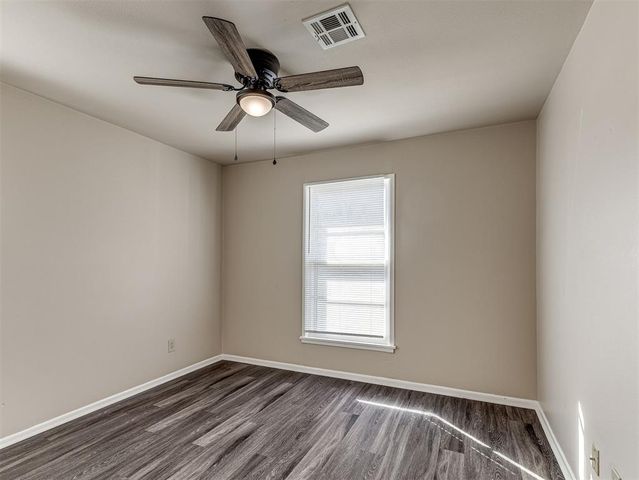 223 E Jacobs Drive, Midwest City, OK 73110