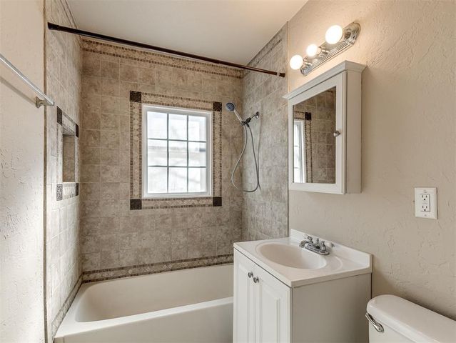 223 E Jacobs Drive, Midwest City, OK 73110