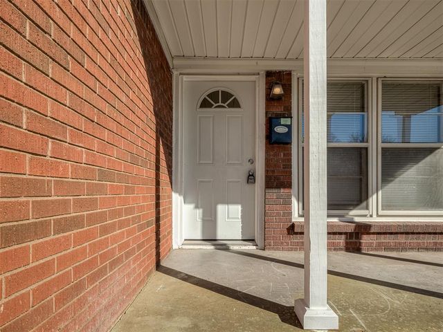 223 E Jacobs Drive, Midwest City, OK 73110