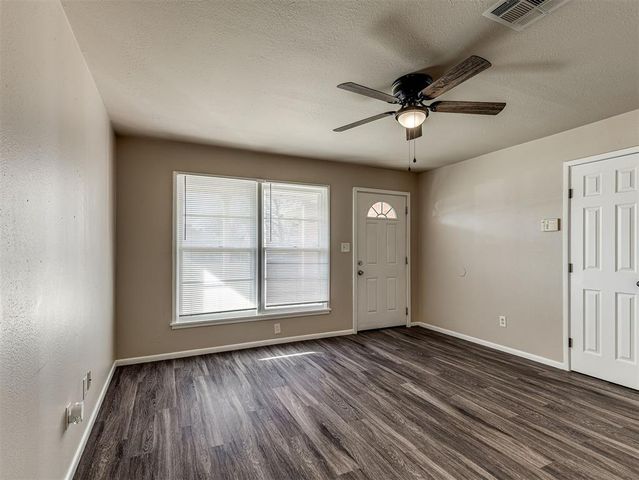 223 E Jacobs Drive, Midwest City, OK 73110