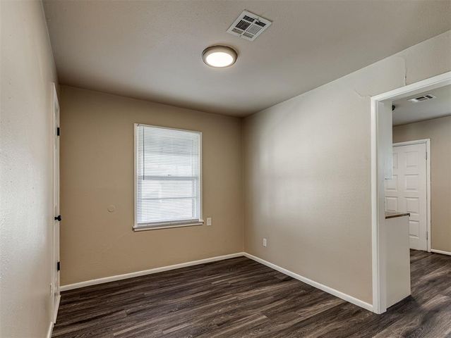 223 E Jacobs Drive, Midwest City, OK 73110