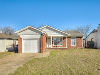 223 E Jacobs Drive, Midwest City, OK 73110