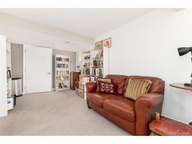 963 Garden Dr, Highlands Ranch, CO 80126