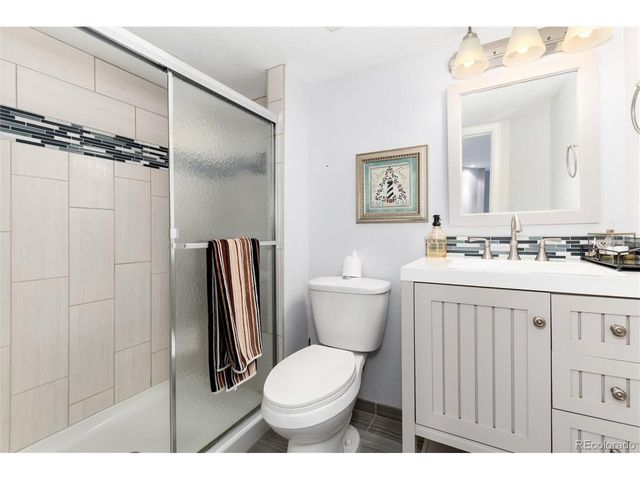 963 Garden Dr, Highlands Ranch, CO 80126