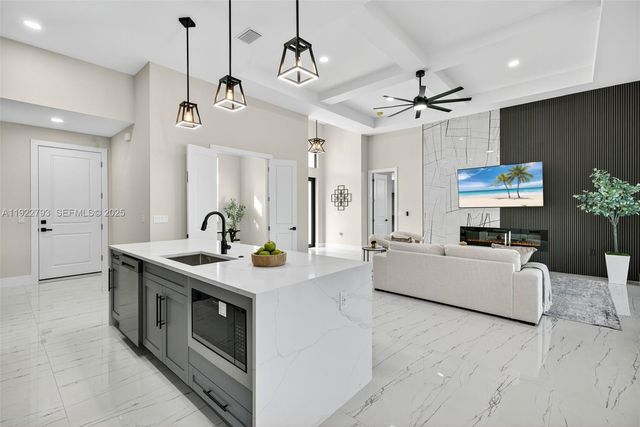 1129 SW 24th St, Cape Coral, FL 33991