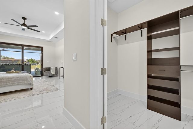 1129 SW 24th St, Cape Coral, FL 33991