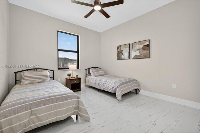 1129 SW 24th St, Cape Coral, FL 33991