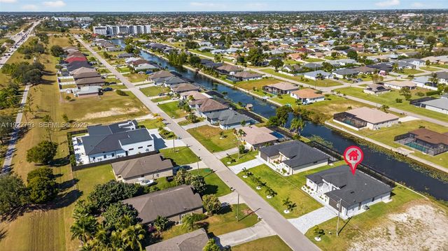 1129 SW 24th St, Cape Coral, FL 33991