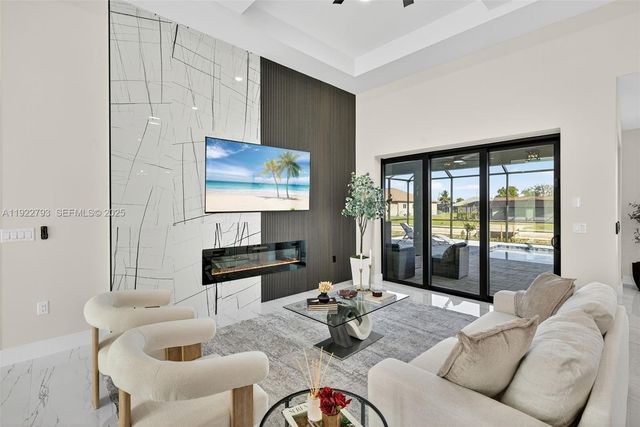 1129 SW 24th St, Cape Coral, FL 33991