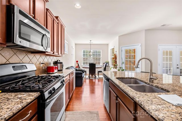 137 Chertsey Drive, Mooresville, NC 28115