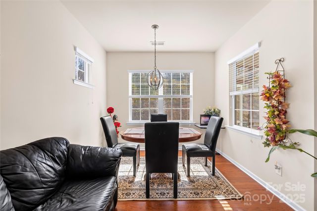 137 Chertsey Drive, Mooresville, NC 28115