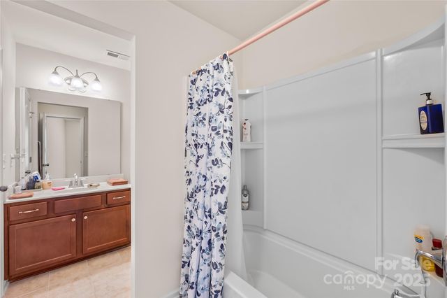 137 Chertsey Drive, Mooresville, NC 28115