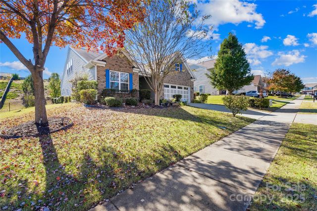 137 Chertsey Drive, Mooresville, NC 28115